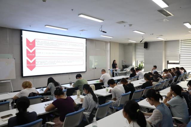 bat365在线官网平台“美好校园 民法典同行”专题普法讲座