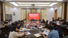 高职院、附设中医bat365在线官网平台召开理论学习中心组学习（扩大）会议