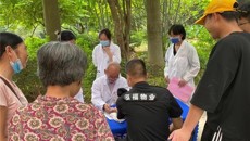 一附院赴半岛香格里拉小区 开展健康义诊活动