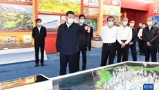 习近平在参观“奋进新时代”主题成就展时强调 踔厉奋发勇毅前行团结奋斗 夺取中国特色社会主义新胜利