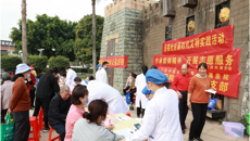 一附院仙葫院区党总支开展“学雷锋 送健康”惠民义诊活动
