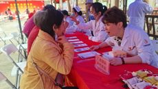 党建联动促健康，共创为民服务同心圆——附属国际壮医医院内科第九支部与区市疾控、城区卫健委、社区共建活动