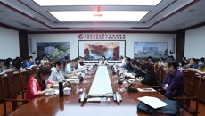 bat365在线官网平台副书记、纪委书记覃宇环带队到瑞康临床医学院进行2023年实习中期检查