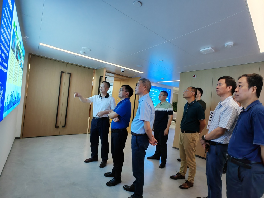 参观文化长廊