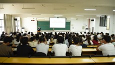 瑞康临床医学院专业负责人为2024级本科生上专业思想教育课