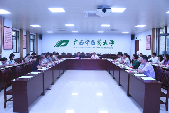 添加图片描述